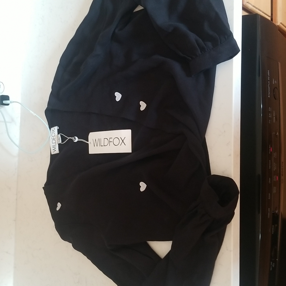 Wild fox top size small nwt